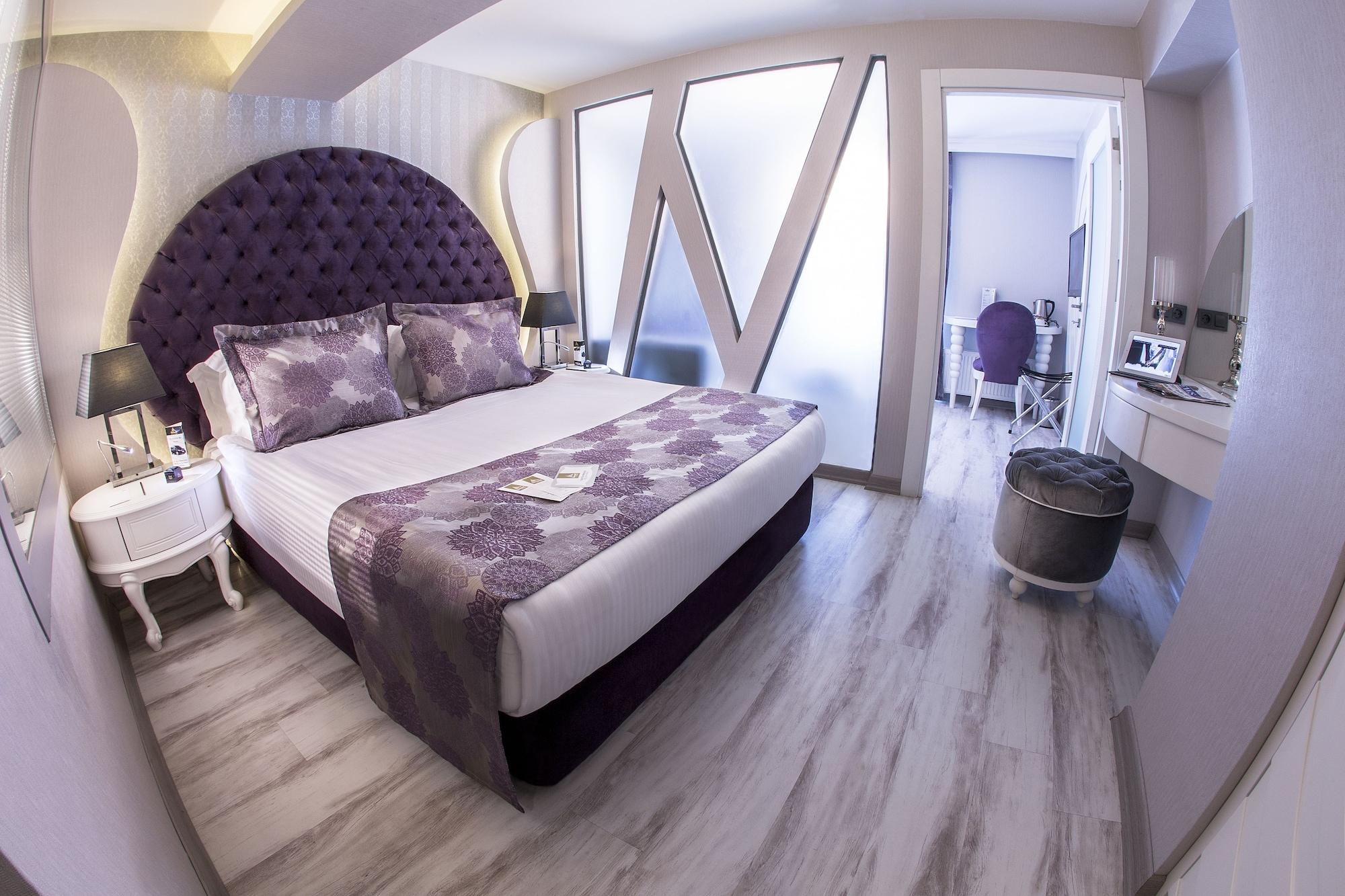 Demonti Otel 4*