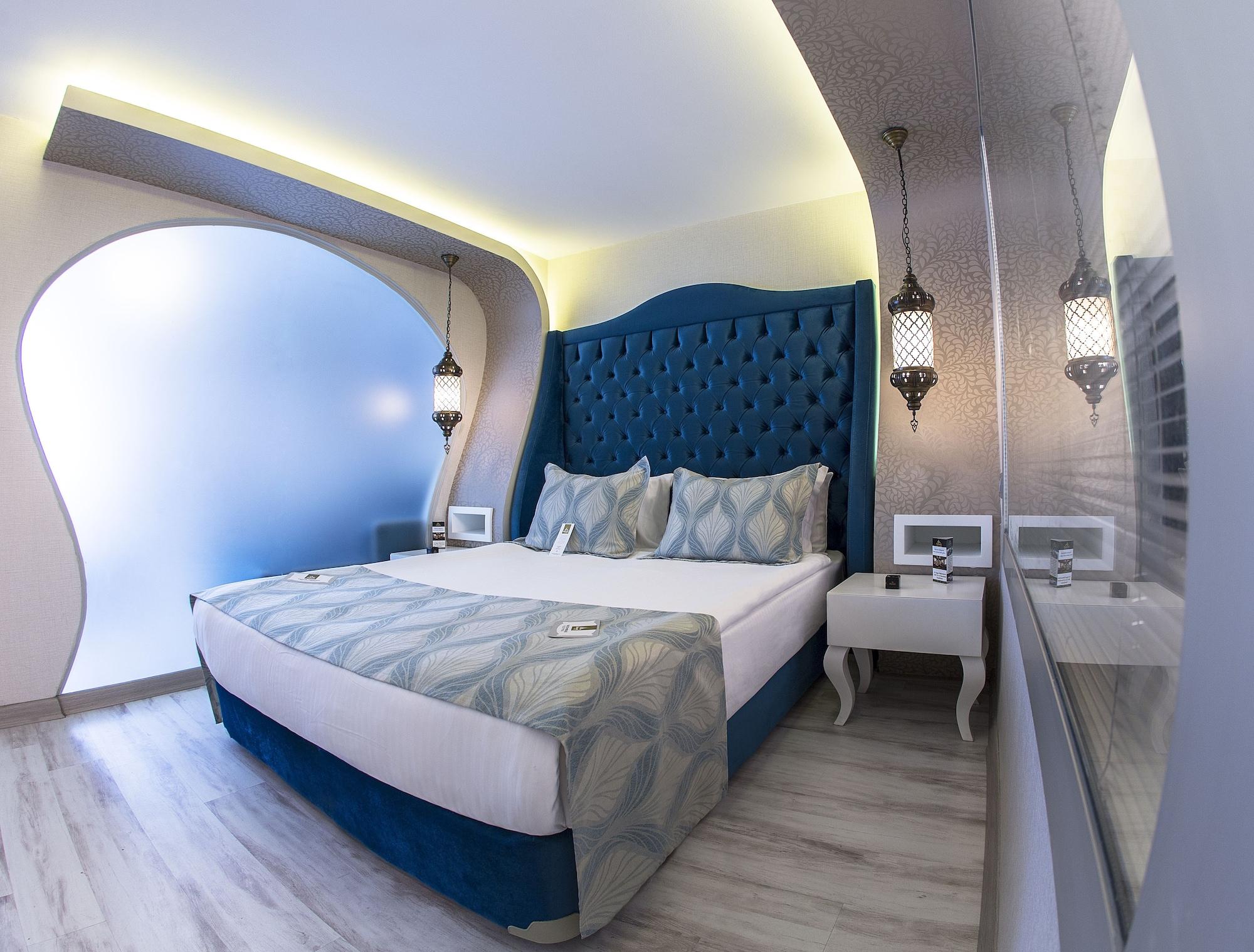 Demonti Otel 4*