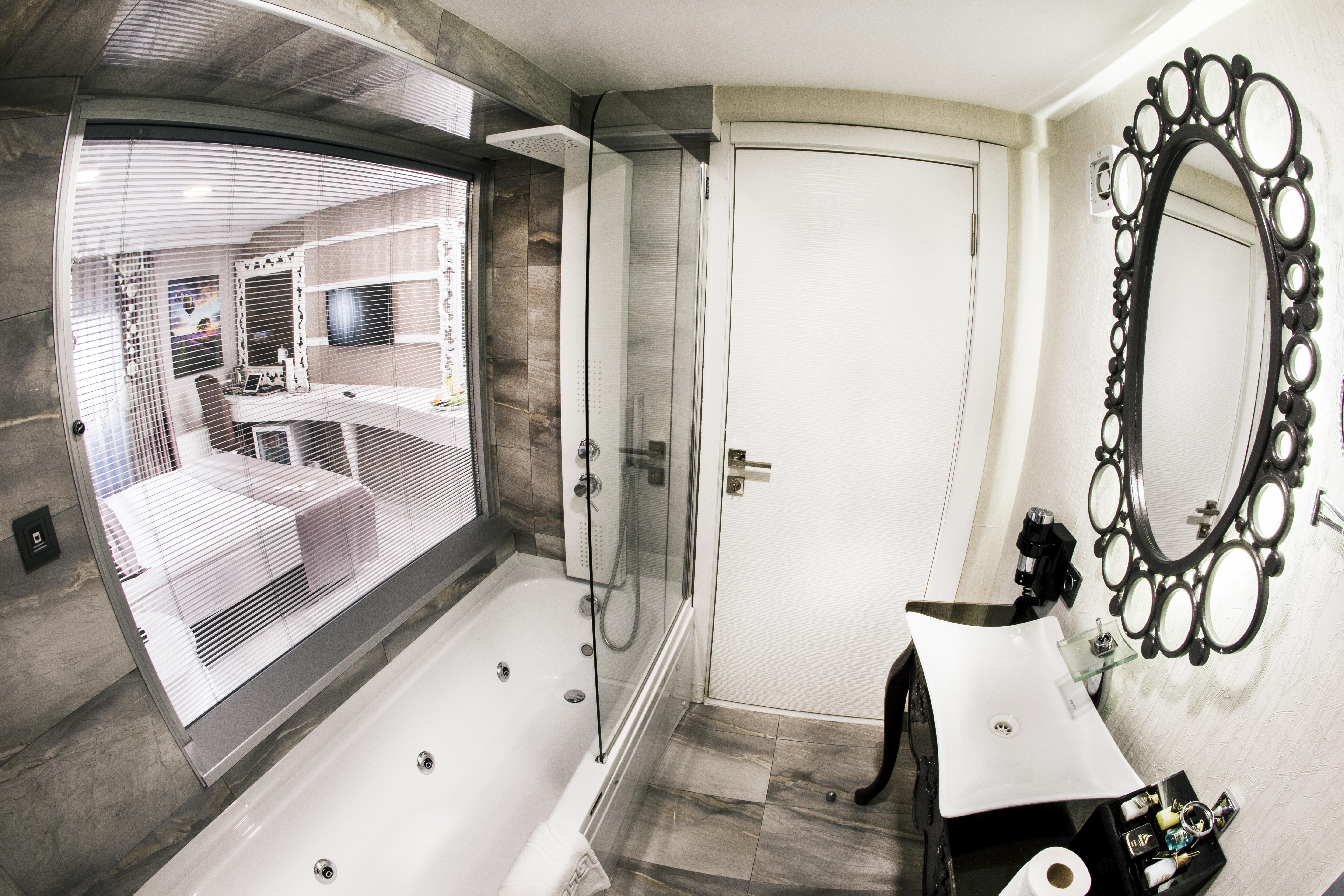 Otel Demonti 4*