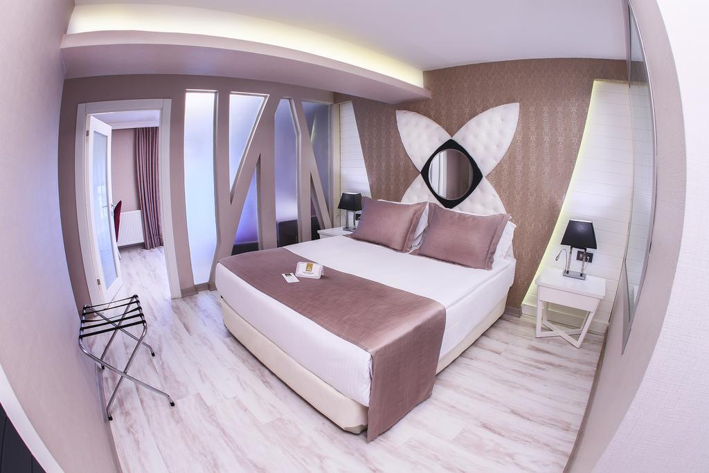 Demonti Otel