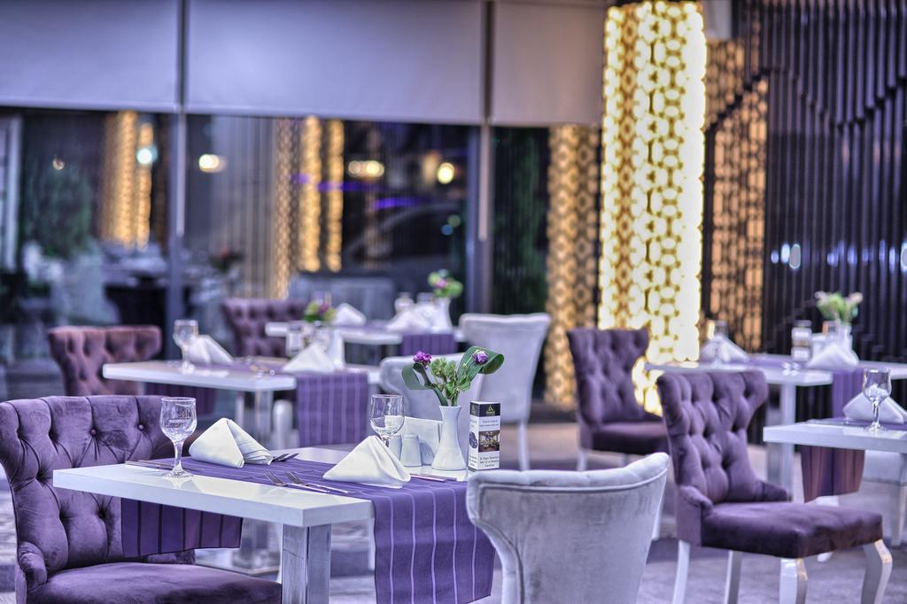 Demonti Otel