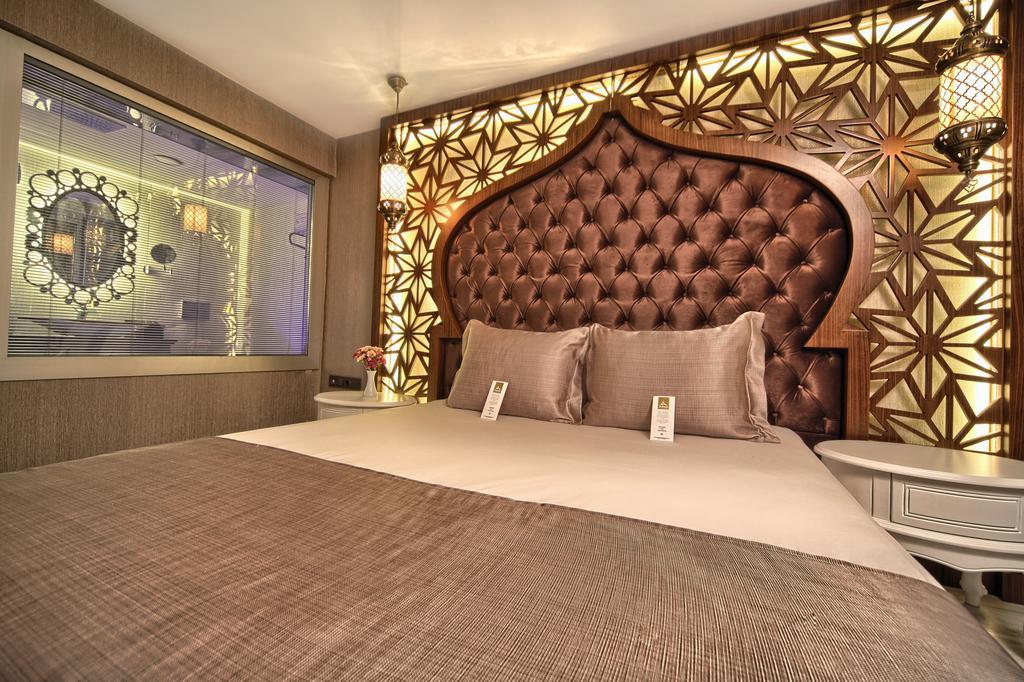 Otel Demonti