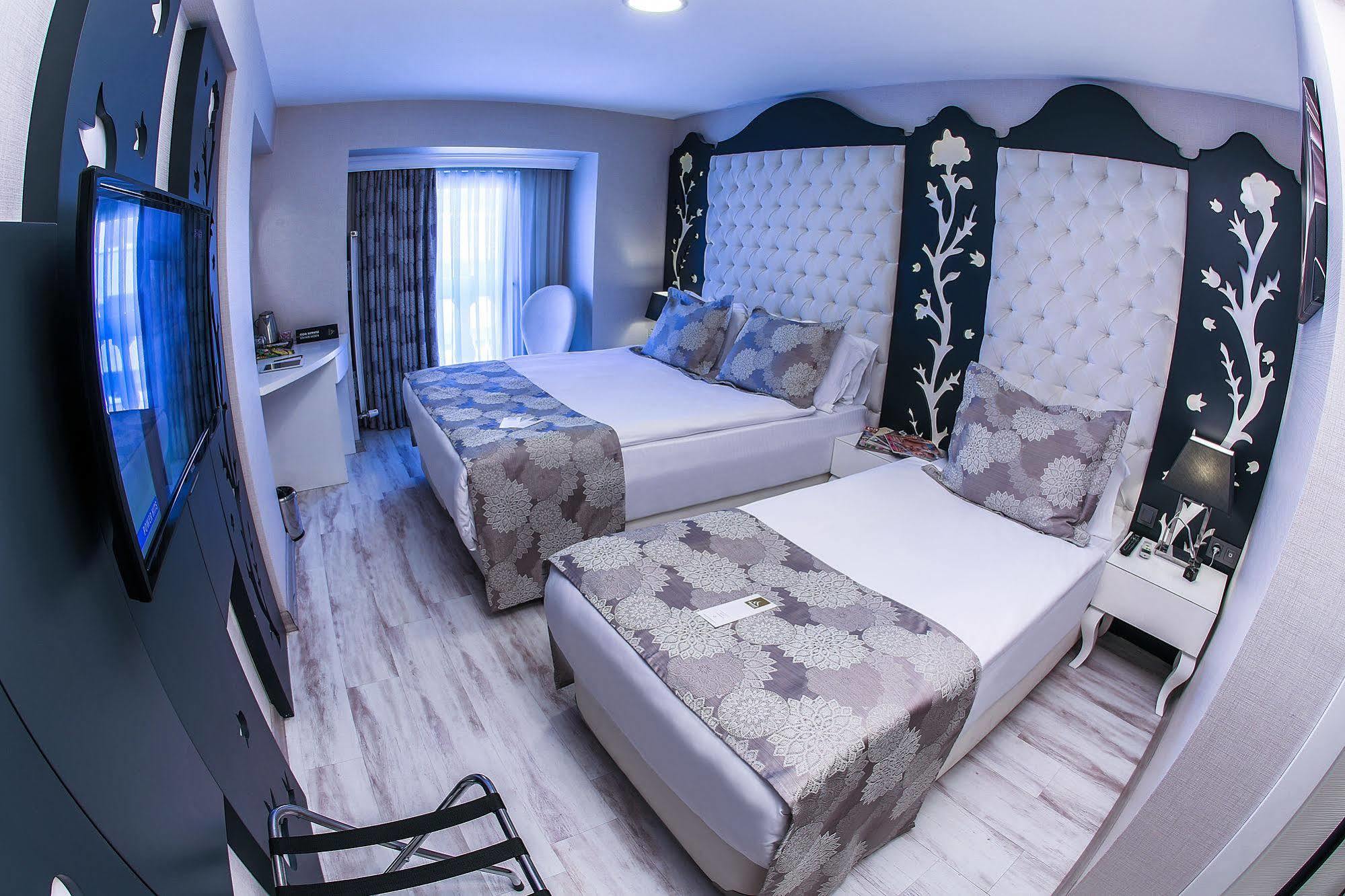 Otel Demonti