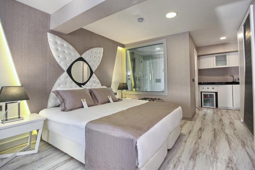 Otel Demonti 4*